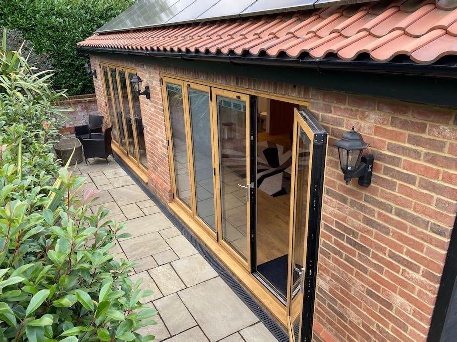 Ferienwohnung Stansted Airport Luxury Annexe With Parking. Birchanger Exterior foto